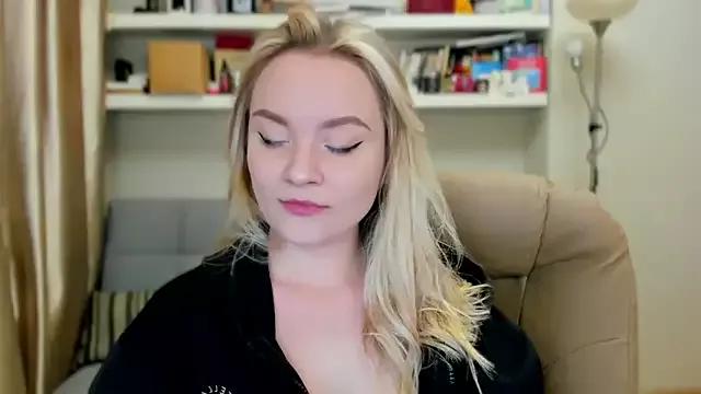 Kara_Smith_ from StripChat