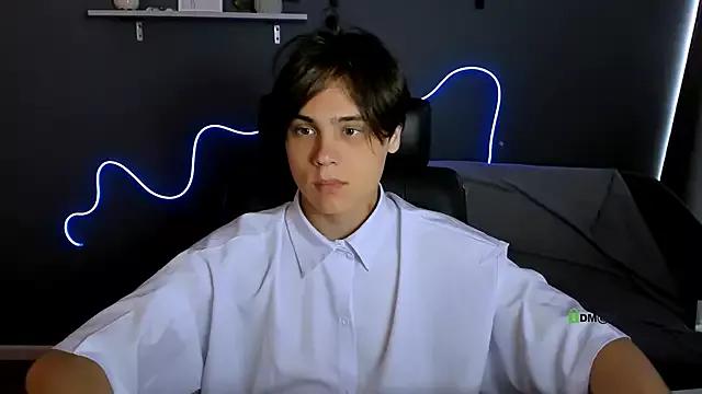 karl_mans from StripChat is Freechat
