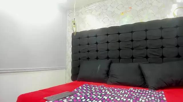 Karol-Horny from StripChat is Freechat