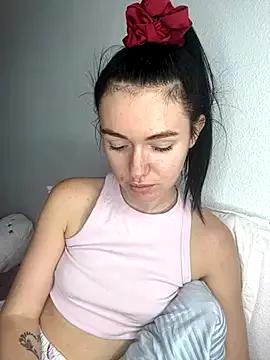 karrr__aaa from StripChat