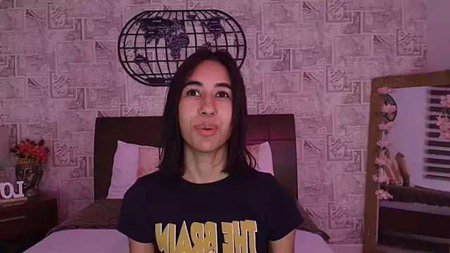 kassie_collings from StripChat is Freechat