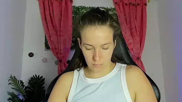 katalella_brown from StripChat