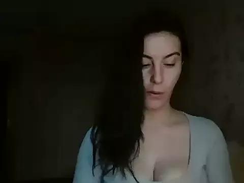 Discover our girls online shows and discover the company of countless livestreamers, with stunning shapes, sex toys and more.