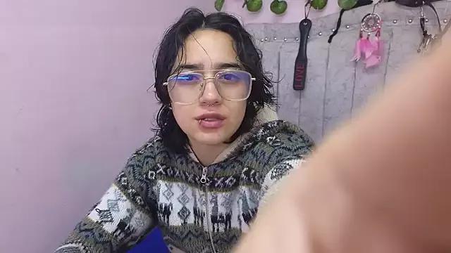 katalinathxandbritney1 from StripChat