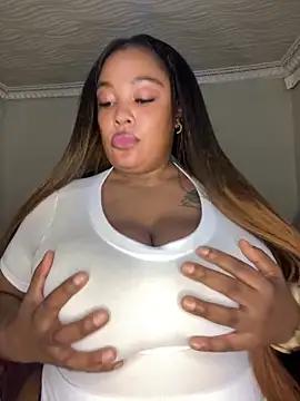 Katamia25 from StripChat