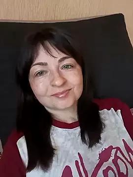 Discover our girls online shows and discover the company of countless livestreamers, with stunning shapes, sex toys and more.