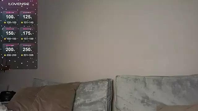 Kate_James from StripChat is Freechat