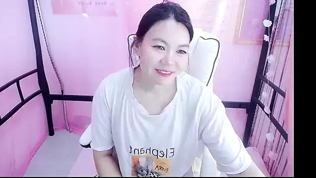 KateCondon from StripChat is Freechat