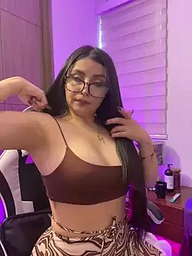 KateDeLatorre from StripChat is Freechat