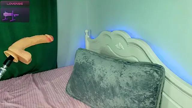 katerine_Monroe from StripChat is Freechat