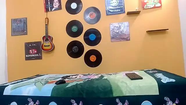 Katherinefour18 webcams show profile image 