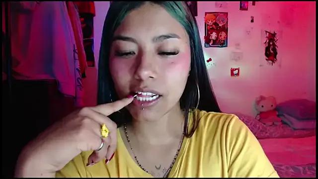 Katta_ossa from StripChat