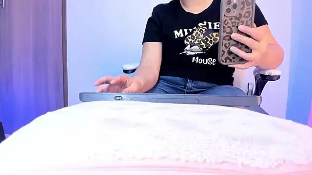 kattypinkk from StripChat