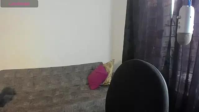 Kattysoto from StripChat is Freechat