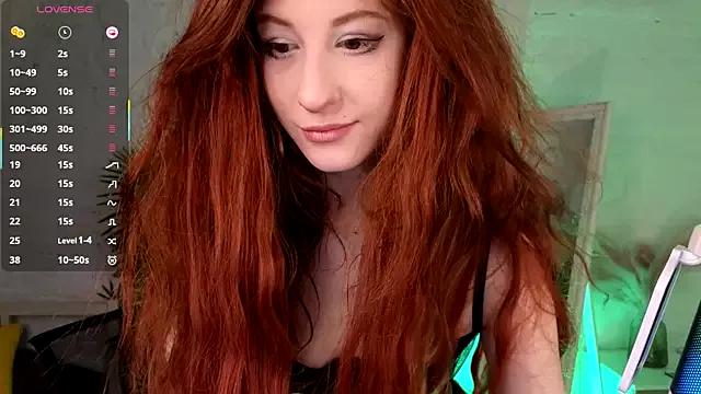 Discover our girls online shows and discover the company of countless livestreamers, with stunning shapes, sex toys and more.