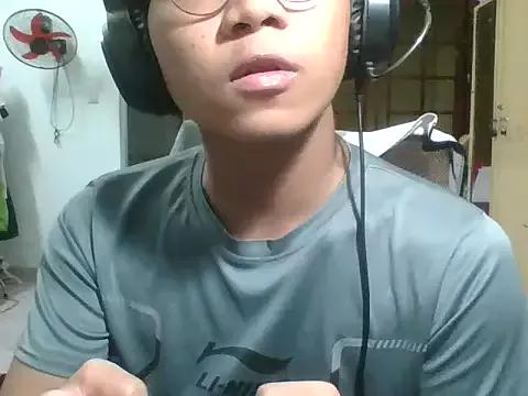 Kave2033 webcams show profile image 