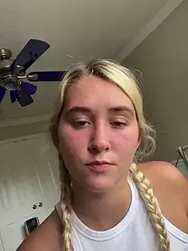 Photos of Kaylayoung12 from StripChat is Freechat