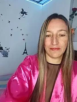 Keilathompson10 webcams show profile image 