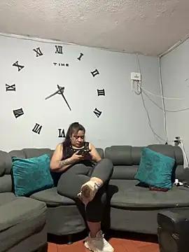 kelly_greys from StripChat