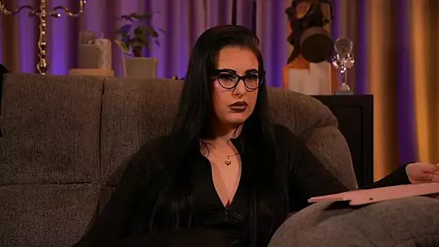 kelly_kent from StripChat