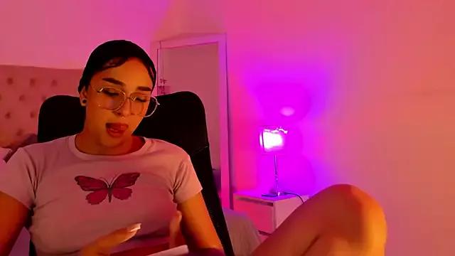 Kelly_Princess from StripChat