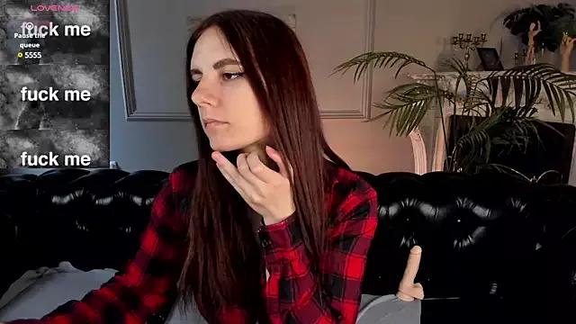 Kelly_Woods from StripChat