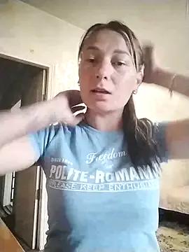 KellyBrante from StripChat