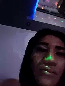 Kellye_hotTs from StripChat