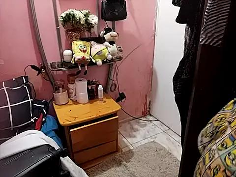 Kellye_hotTs from StripChat