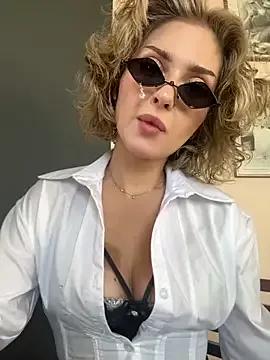 Photos of KellyKeler from StripChat is Freechat