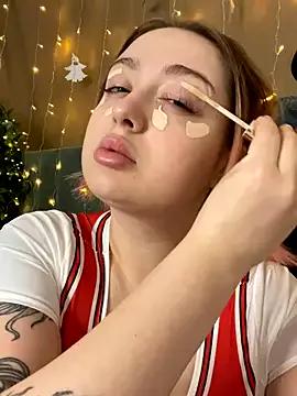 Discover our girls online shows and discover the company of countless livestreamers, with stunning shapes, sex toys and more.