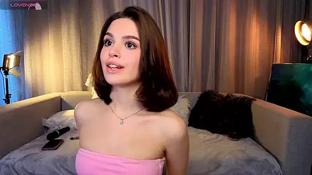 KellyZill from StripChat is Freechat