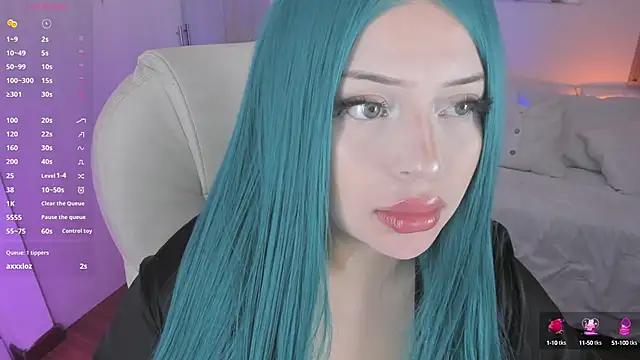 Discover our girls online shows and discover the company of countless livestreamers, with stunning shapes, sex toys and more.