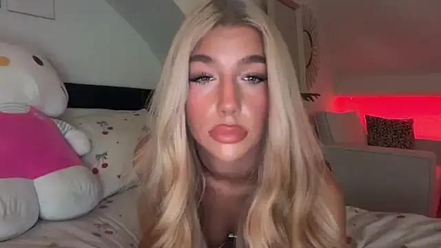 Photos of KENNIEXROSE from StripChat is Private