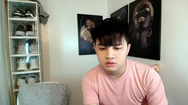 KentAivan from StripChat is Freechat