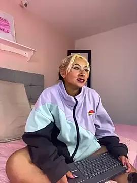Khaleessiii from StripChat is Freechat