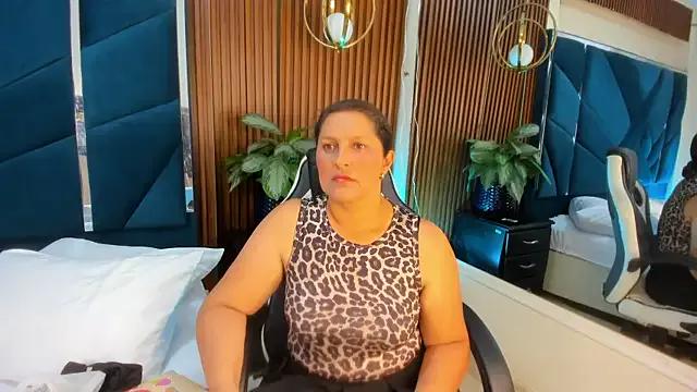 KikaDuque from StripChat