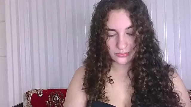 Kiki_Catty from StripChat is Freechat
