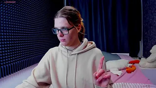 KIKI_Krash from StripChat