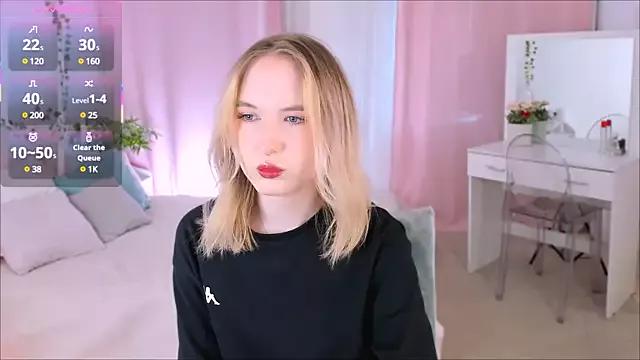 kikishyness from StripChat