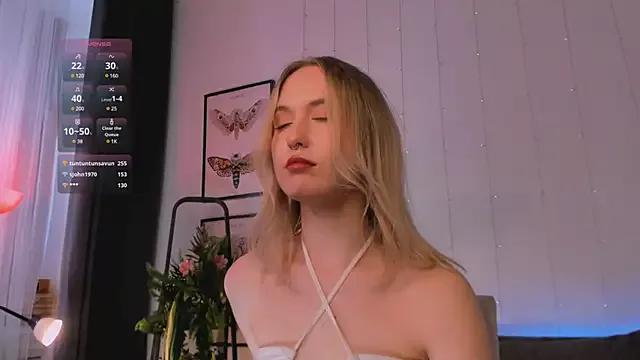kikishyness from StripChat