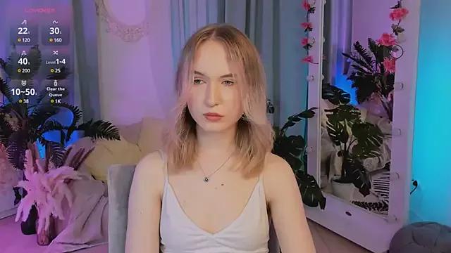 kikishyness from StripChat