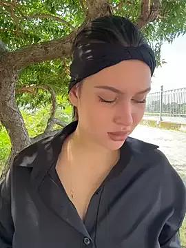 KikiWatson from StripChat
