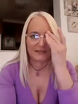 kikkastar from StripChat