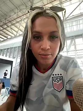 Photos of KIMBERLYPULIDO from StripChat is Freechat