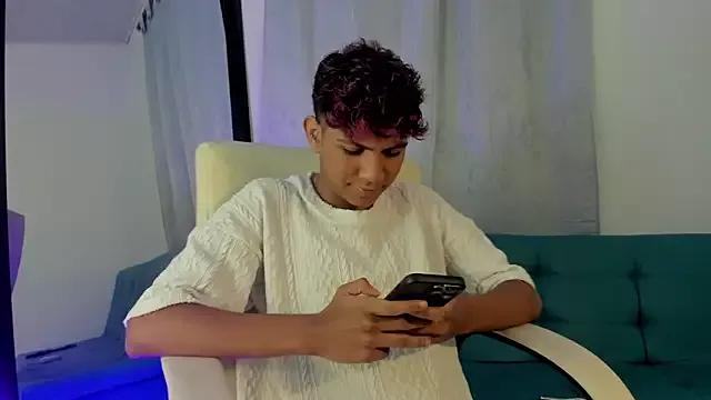 kimerico_04 from StripChat is Freechat