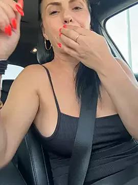 KimKelly13 from StripChat is Freechat