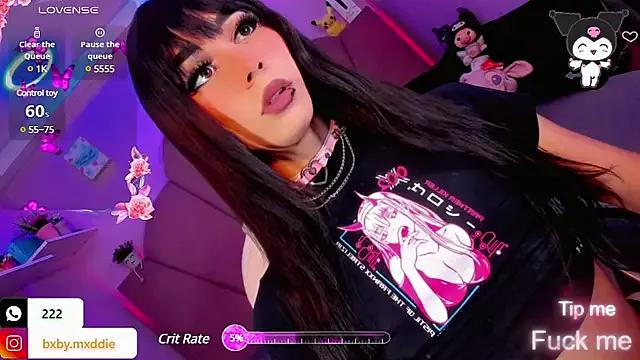 kimMaddiee from StripChat