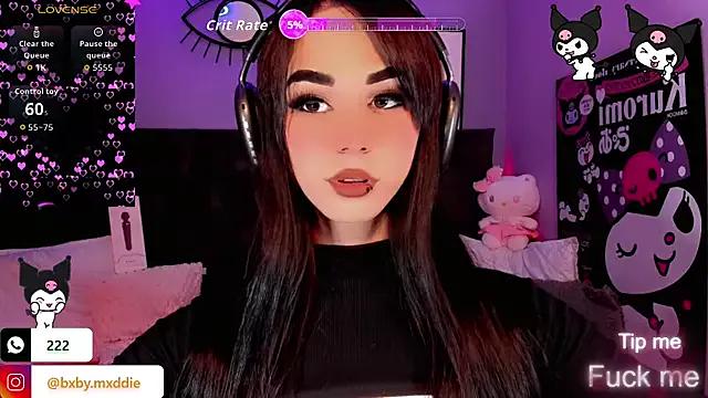 kimMaddiee from StripChat