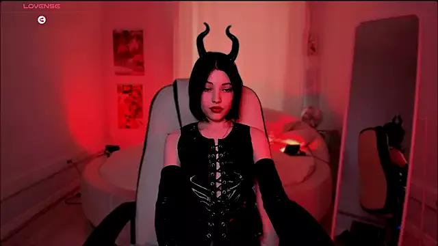Kimmie_shine from StripChat